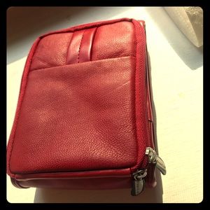 Travelon crossbody red purse